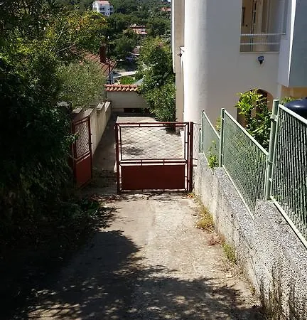 Marina Apartment *