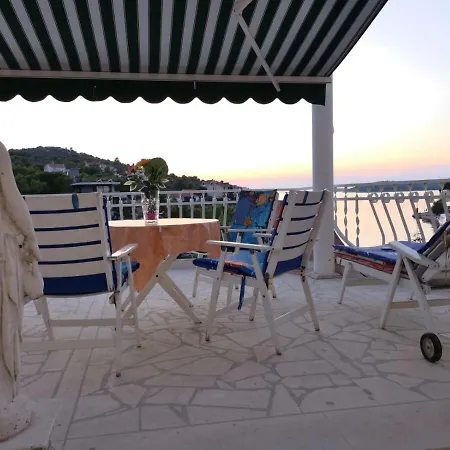 Marina Apartment *